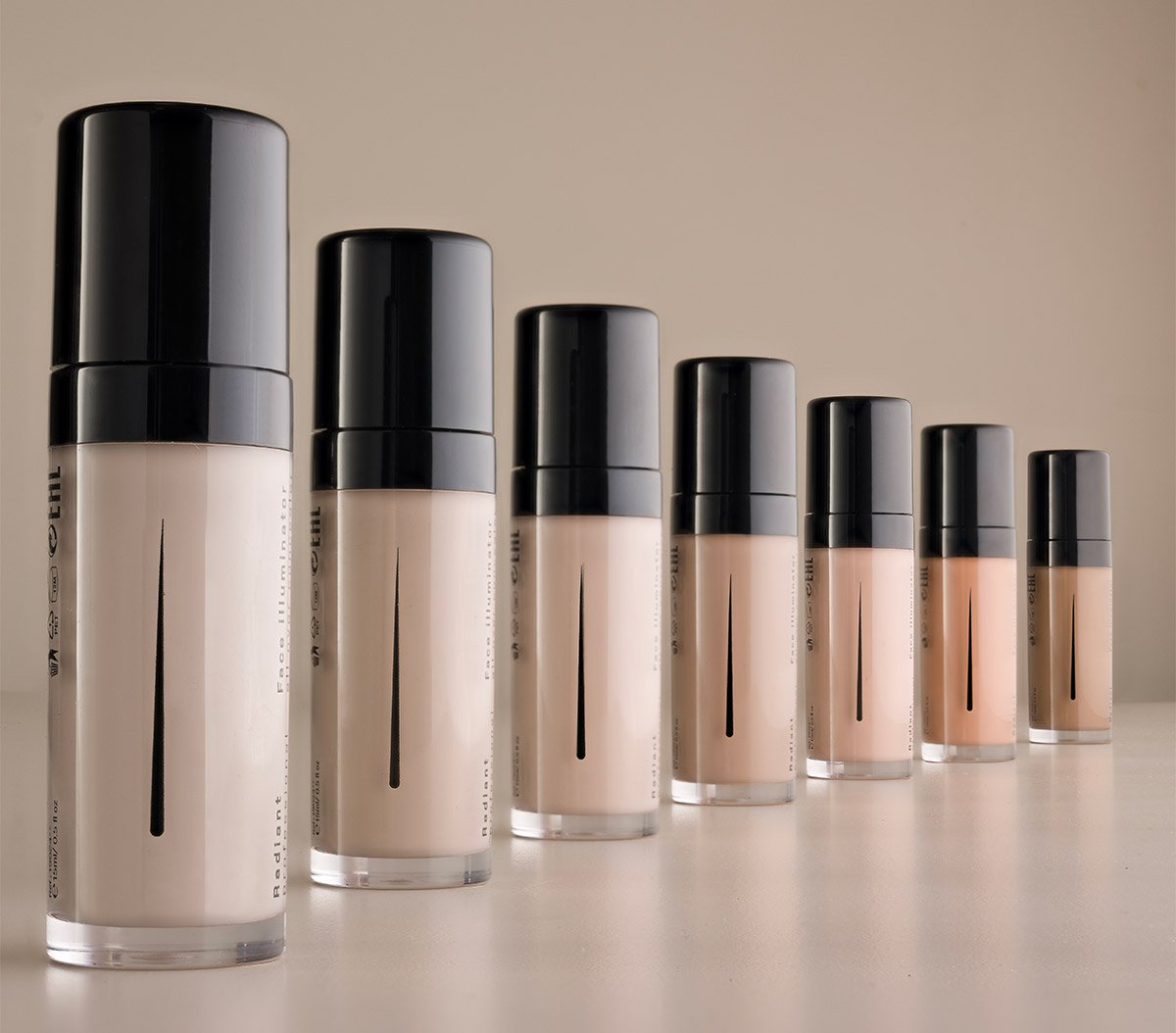 Ανακαλύψτε τις multi-tasking ιδιότητες του Face Illuminator all-over Concealer